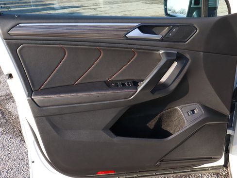 Used 2024 Volkswagen Tiguan Wolfsburg Edition image 13