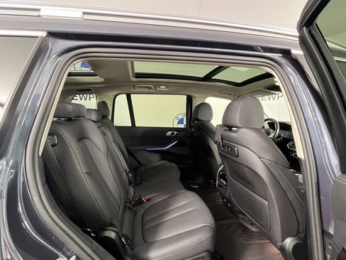 Used 2021 BMW X7 xDrive40i w/ Premium Package image 31