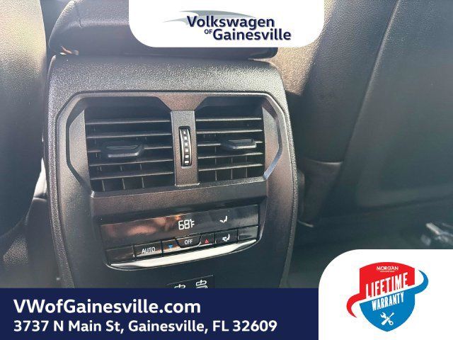 Used 2026 BMW 330i xDrive Sedan w/ Convenience Package AWD/4WD image 14