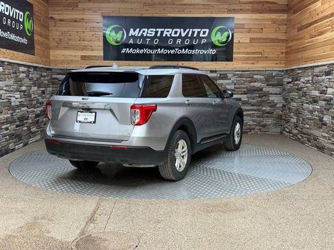 Used 2020 Ford Explorer XLT w/ Comfort Package AWD/4WD image 9