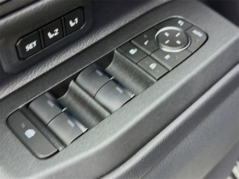 Used 2024 Toyota Land Cruiser image 17