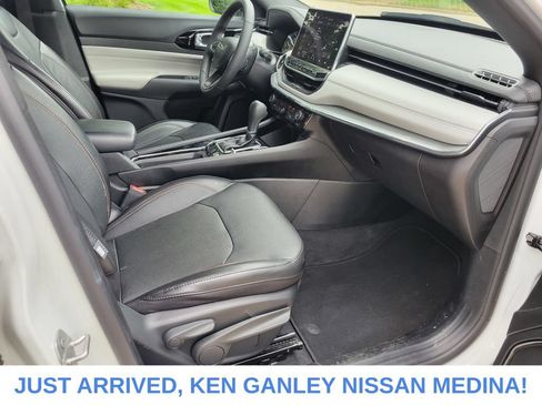 Used 2023 Jeep Compass Limited AWD/4WD image 22