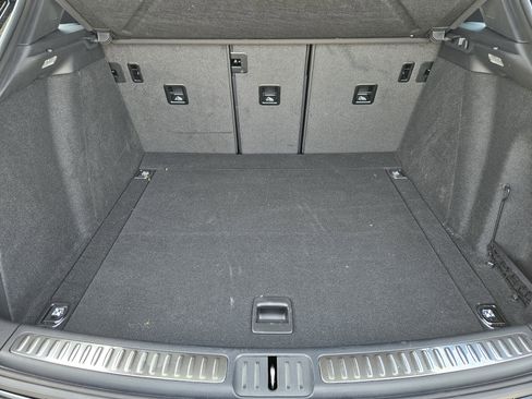 Certified 2026 Porsche Macan image 31