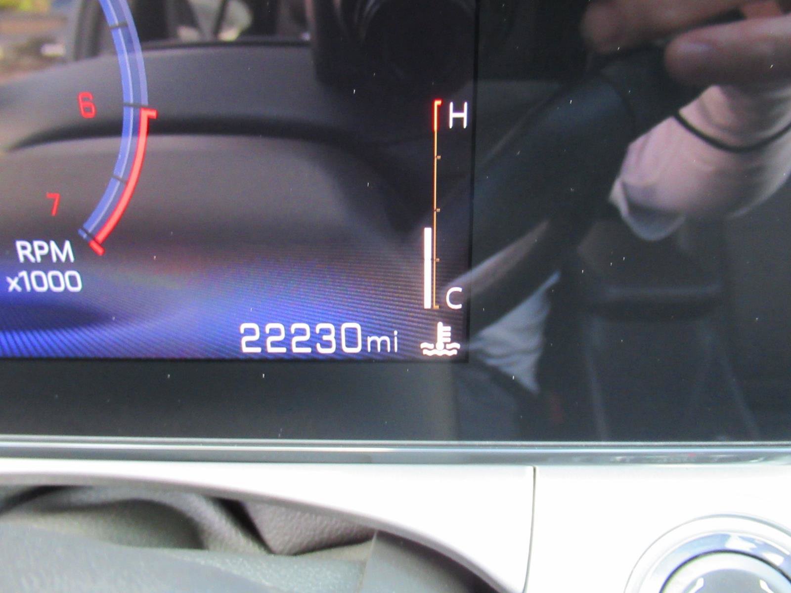 Used 2025 Chevrolet Trax LT w/ Driver Confidence Package FWD image 25