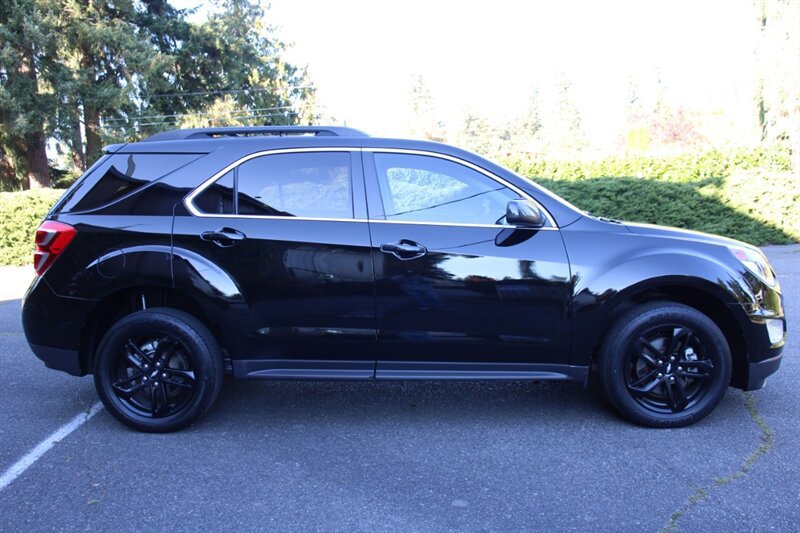 Used 2017 Chevrolet Equinox LT w/ Midnight Edition AWD/4WD image 13