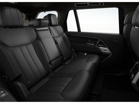 New 2026 Land Rover Range Rover Long Wheelbase SE AWD/4WD image 7