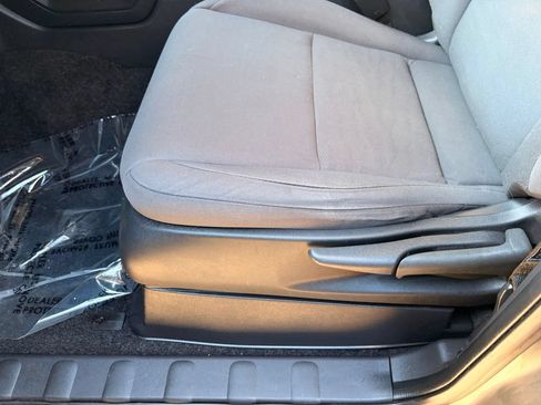 Certified 2022 Nissan Frontier S w/ Technology Package RWD image 21