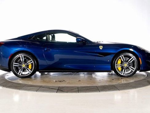Certified 2019 Ferrari Portofino image 11