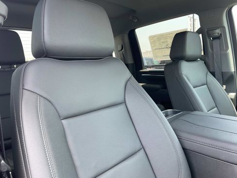 New 2025 GMC Sierra 2500 SLT w/ SLT Premium Package image 28