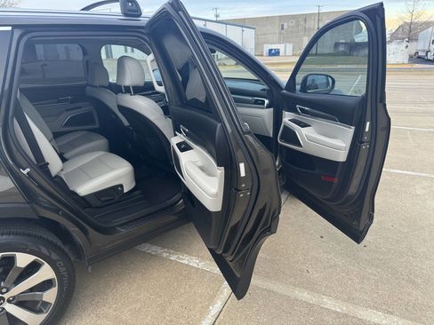 Used 2020 Kia Telluride S image 17