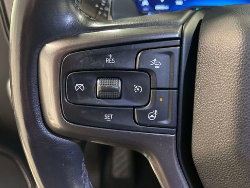Used 2022 Chevrolet Silverado 1500 ZR2 w/ Technology Package image 33