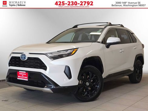 Certified 2024 Toyota RAV4 SE w/ Convenience Package AWD/4WD image 1