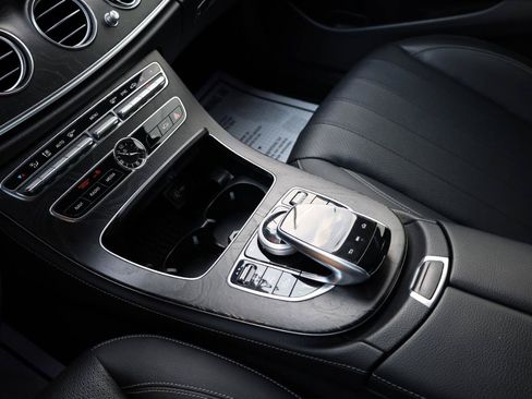 Used 2018 Mercedes-Benz E 300 image 13