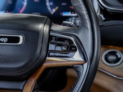 Used 2022 Jeep Grand Cherokee L Summit image 28