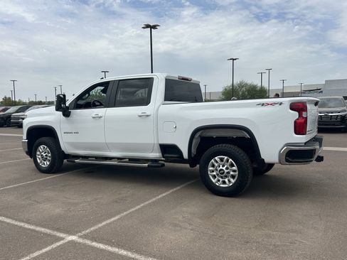 Certified 2025 Chevrolet Silverado 2500 LT w/ Convenience Package AWD/4WD image 3