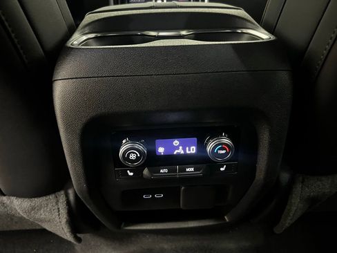 New 2026 GMC Acadia AT4 w/ LPO, Illumination Package image 37