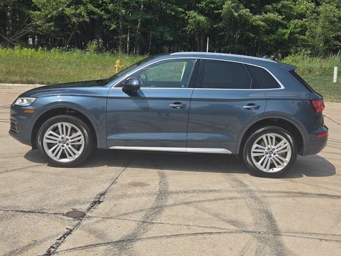 Used 2018 Audi Q5 2.0T Premium Plus AWD/4WD image 2