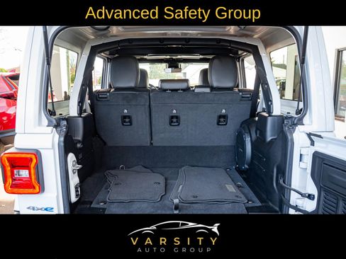 Used 2023 Jeep Wrangler Unlimited Sahara w/ Cold Weather Group image 13