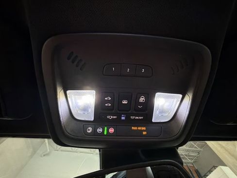 Used 2019 Buick LaCrosse Avenir w/ Driver Confidence Package II AWD/4WD image 22