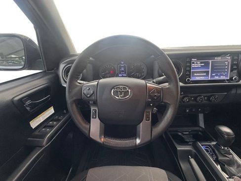 Used 2020 Toyota Tacoma TRD Off-Road image 13