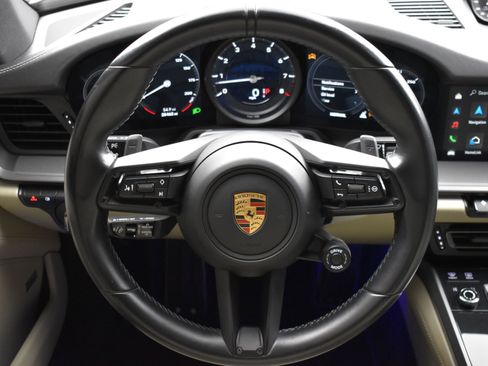 Used 2022 Porsche 911 Carrera w/ Premium Package image 20