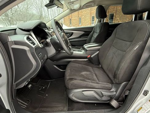 Used 2020 Nissan Murano S w/ Technology Package image 2