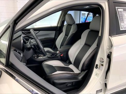 Used 2023 Subaru Crosstrek 2.5i Limited w/ Moonroof Package AWD/4WD image 5