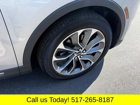 Certified 2023 Lincoln Nautilus Reserve AWD/4WD image 10