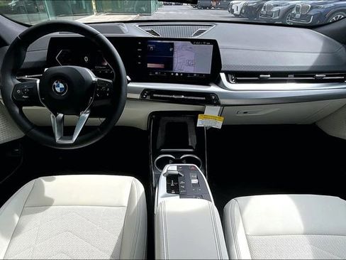 New 2026 BMW X2 xDrive28i w/ Technology Package AWD/4WD image 5