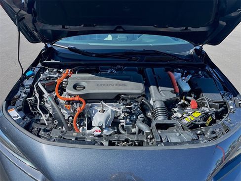 Used 2025 Honda Civic FWD Hybrid Sedan image 31