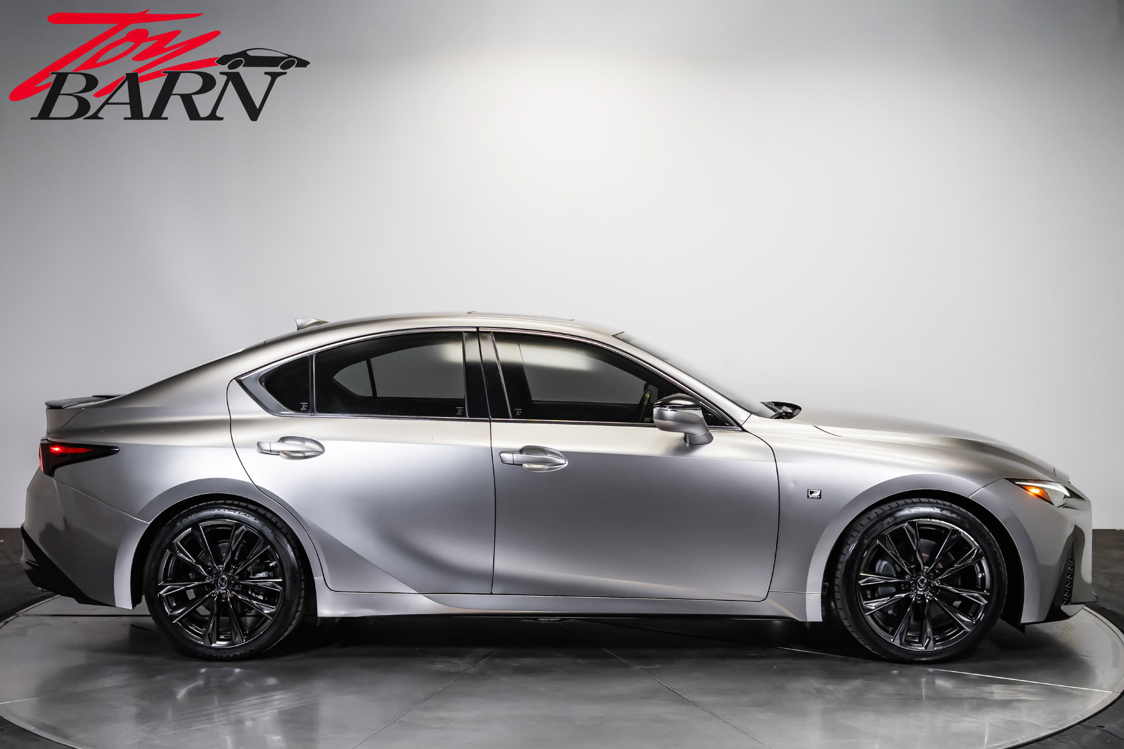 Used 2021 Lexus IS 350 F Sport RWD image 6