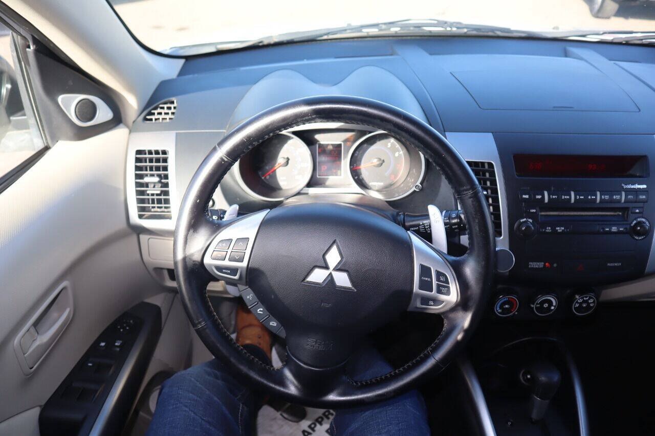 Used 2008 Mitsubishi Outlander SE FWD image 52