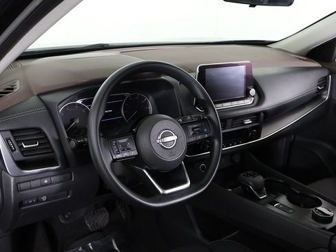 Used 2023 Nissan Rogue SV AWD/4WD image 24