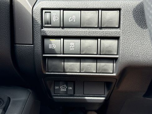 New 2025 Toyota Tacoma TRD Off-Road image 17