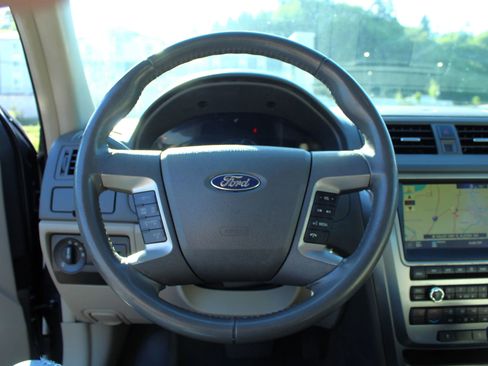 Used 2010 Ford Fusion Hybrid FWD image 10