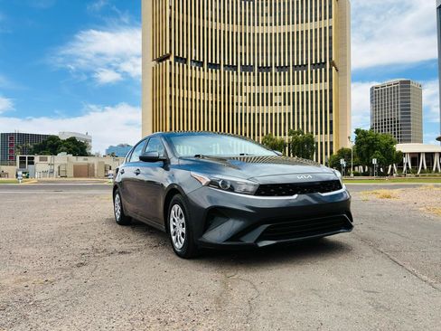 Used 2024 Kia Forte LX FWD image 5