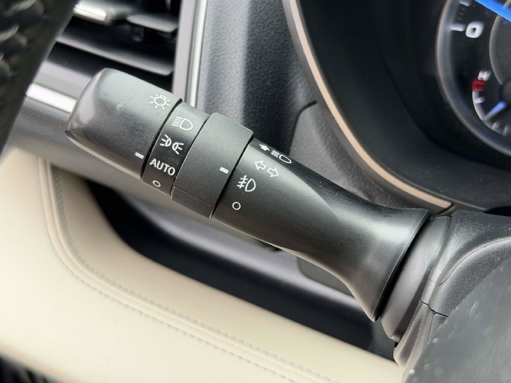 Used 2020 Subaru Ascent Touring AWD/4WD image 27