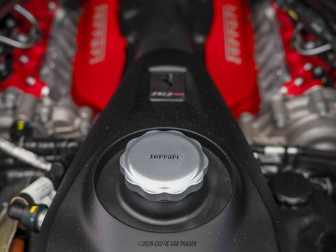 Used 2025 Ferrari SF90 Spider image 24