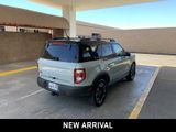 Used 2021 Ford Bronco Sport Outer Banks w/ Outer Banks Package image 4