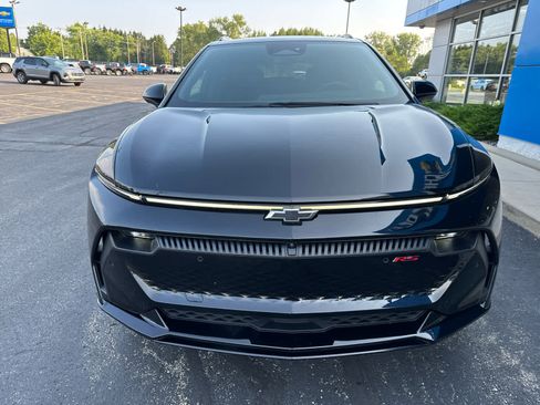 Certified 2024 Chevrolet Equinox EV RS image 12