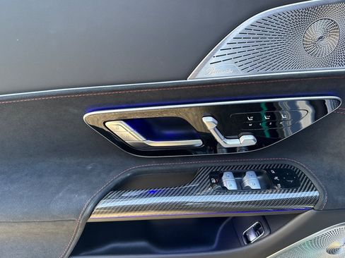 Certified 2024 Mercedes-Benz SL 63 AMG 4MATIC image 8