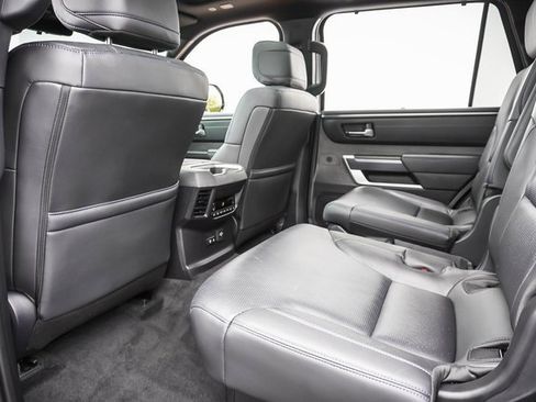 Used 2025 Toyota Sequoia Platinum image 20