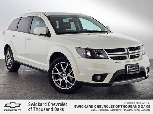 Used 2018 Dodge Journey GT image 1