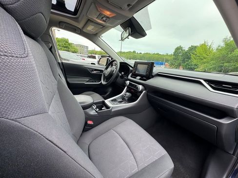 Used 2019 Toyota RAV4 XLE w/ All Weather Liner Package AWD/4WD image 20