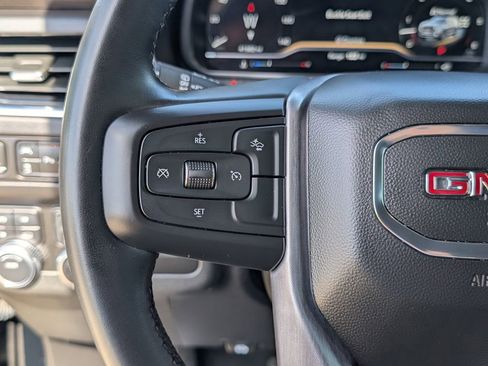 Used 2023 GMC Yukon XL SLE AWD/4WD image 24