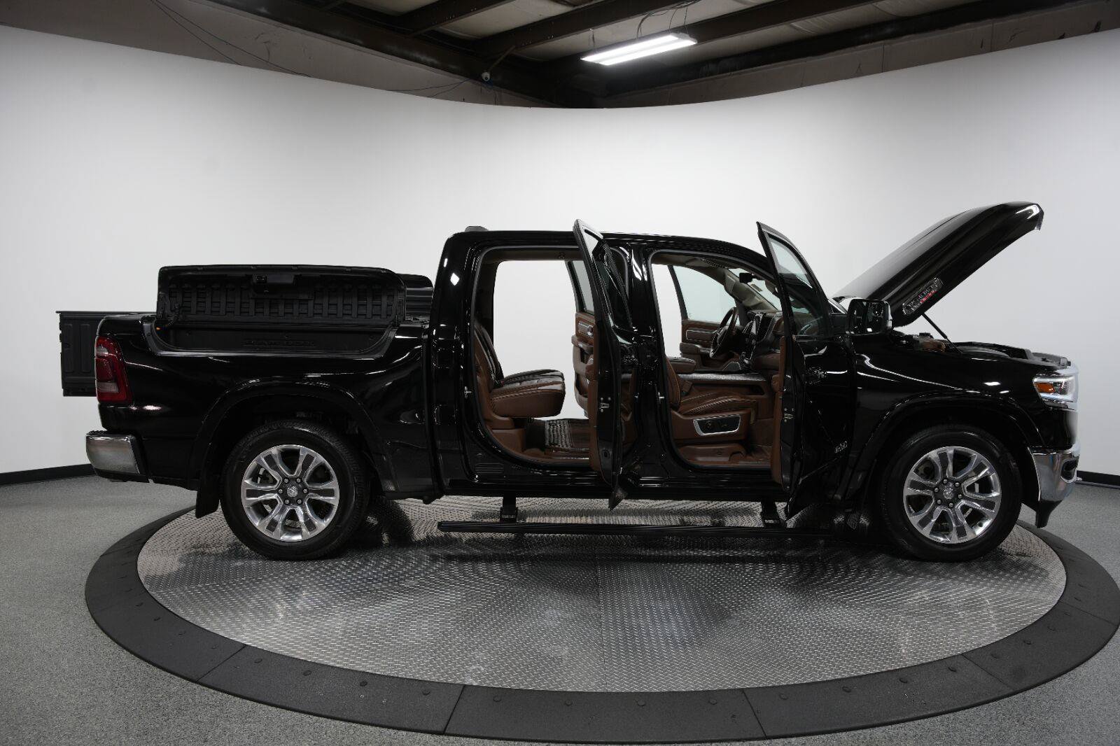 Used 2023 RAM 1500 Limited AWD/4WD image 13