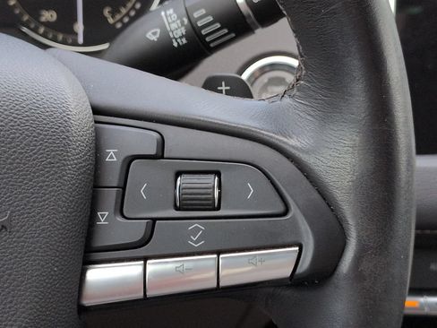 Used 2023 Cadillac XT4 Luxury FWD image 24