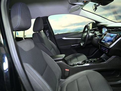 Used 2022 Chevrolet Bolt EUV LT w/ Comfort Package image 53