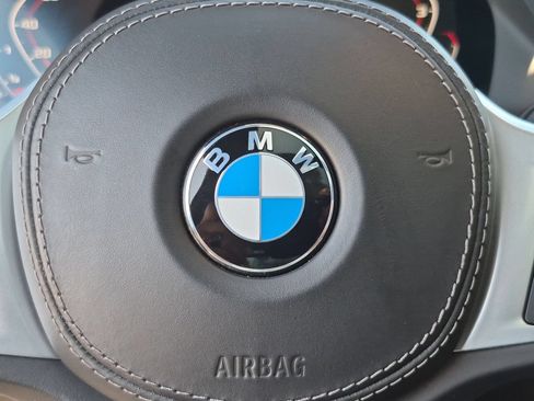 Used 2022 BMW X5 M50i w/ Executive Package AWD/4WD image 27