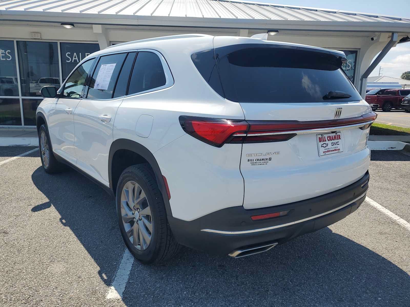 Used 2026 Buick Enclave Preferred FWD image 3